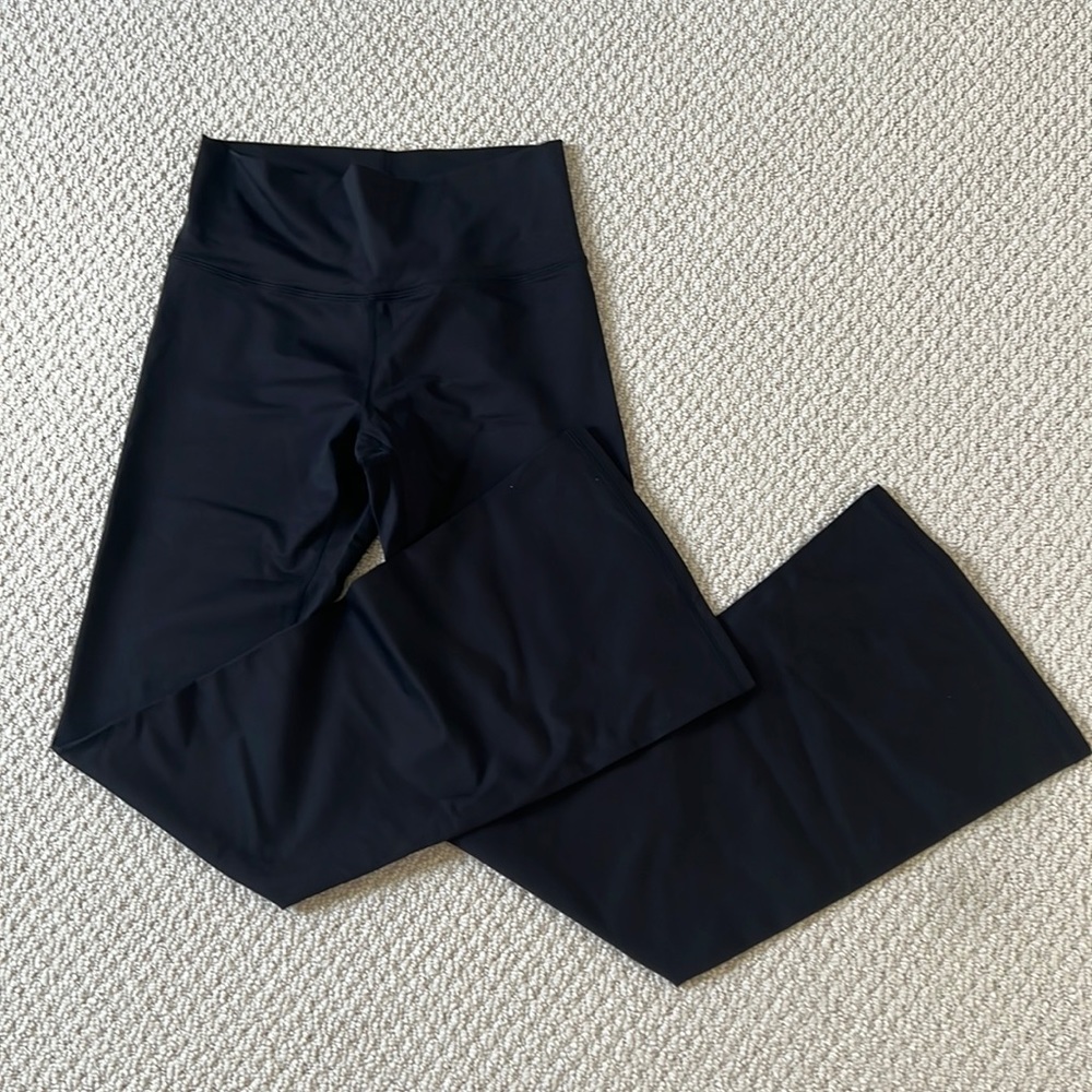 Terez Womens Black Work-out pants Medium NWOT